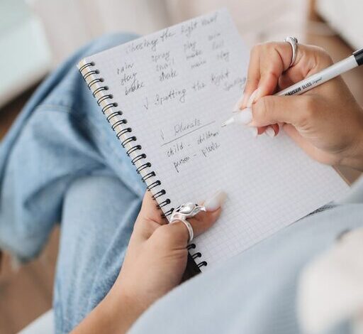 How to Journal for Clarity and Focus: A Simple Guide